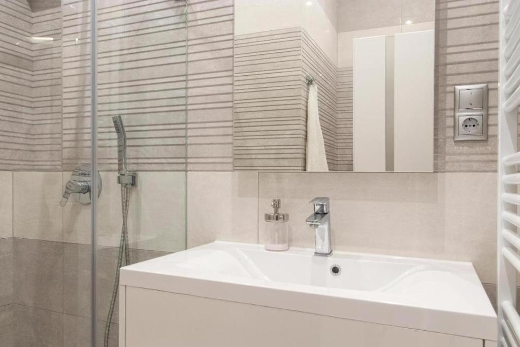 Revay 20 Suites By Corall Budapest Eksteriør billede