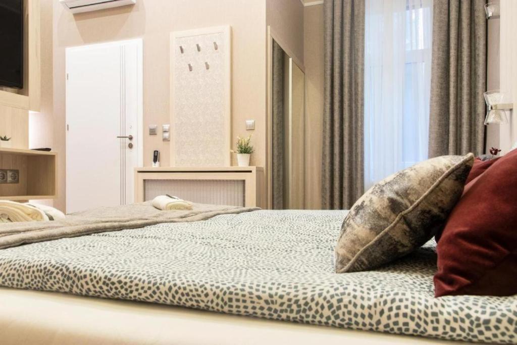 Revay 20 Suites By Corall Budapest Eksteriør billede