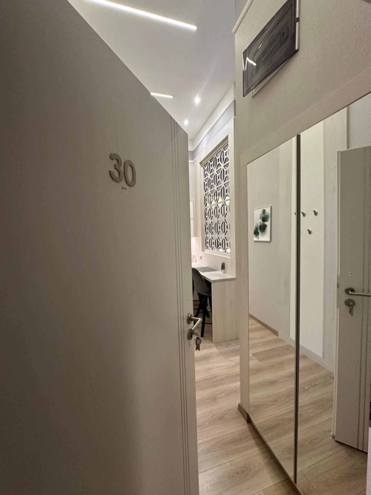 Revay 20 Suites By Corall Budapest Eksteriør billede