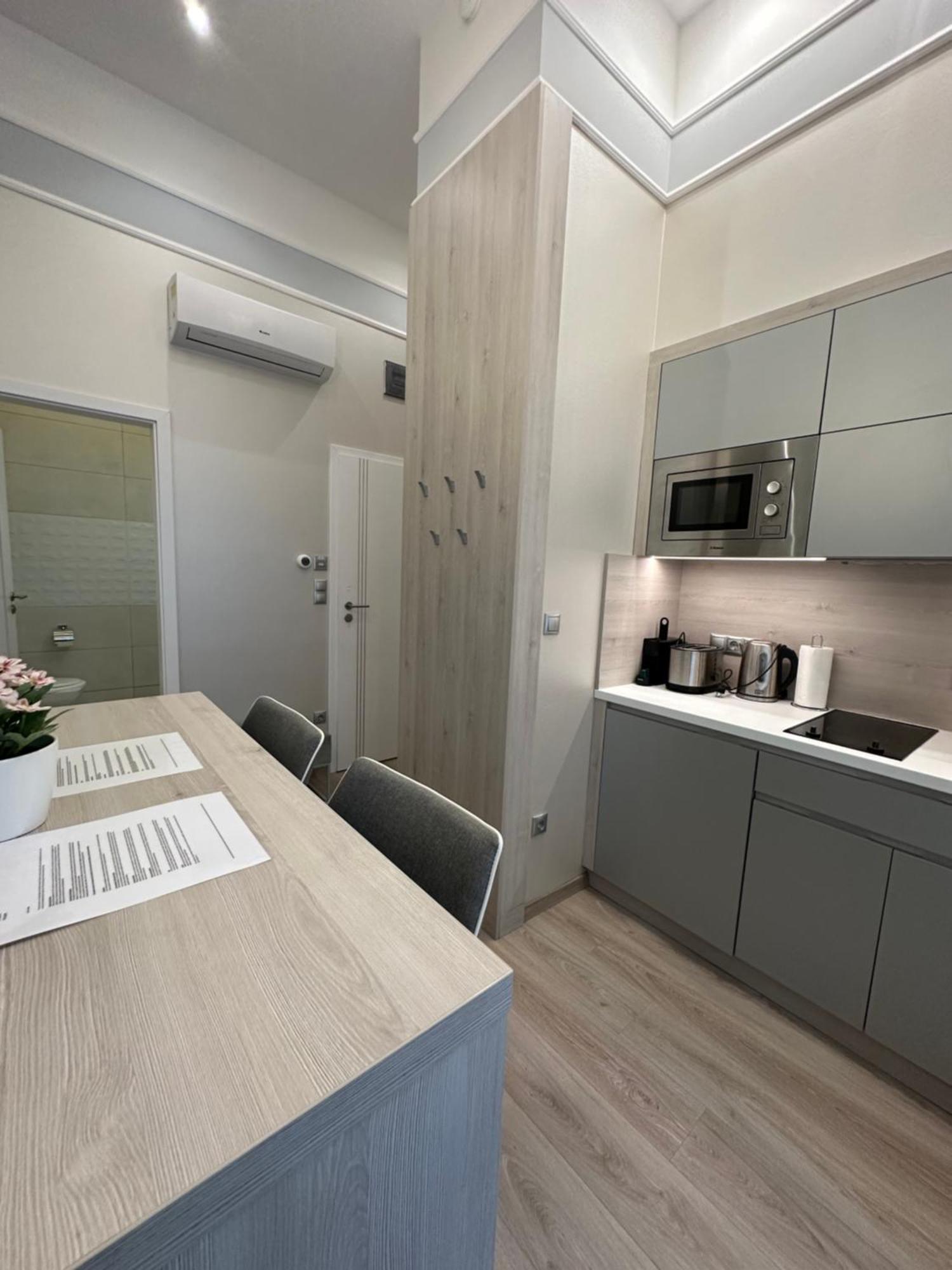Revay 20 Suites By Corall Budapest Eksteriør billede